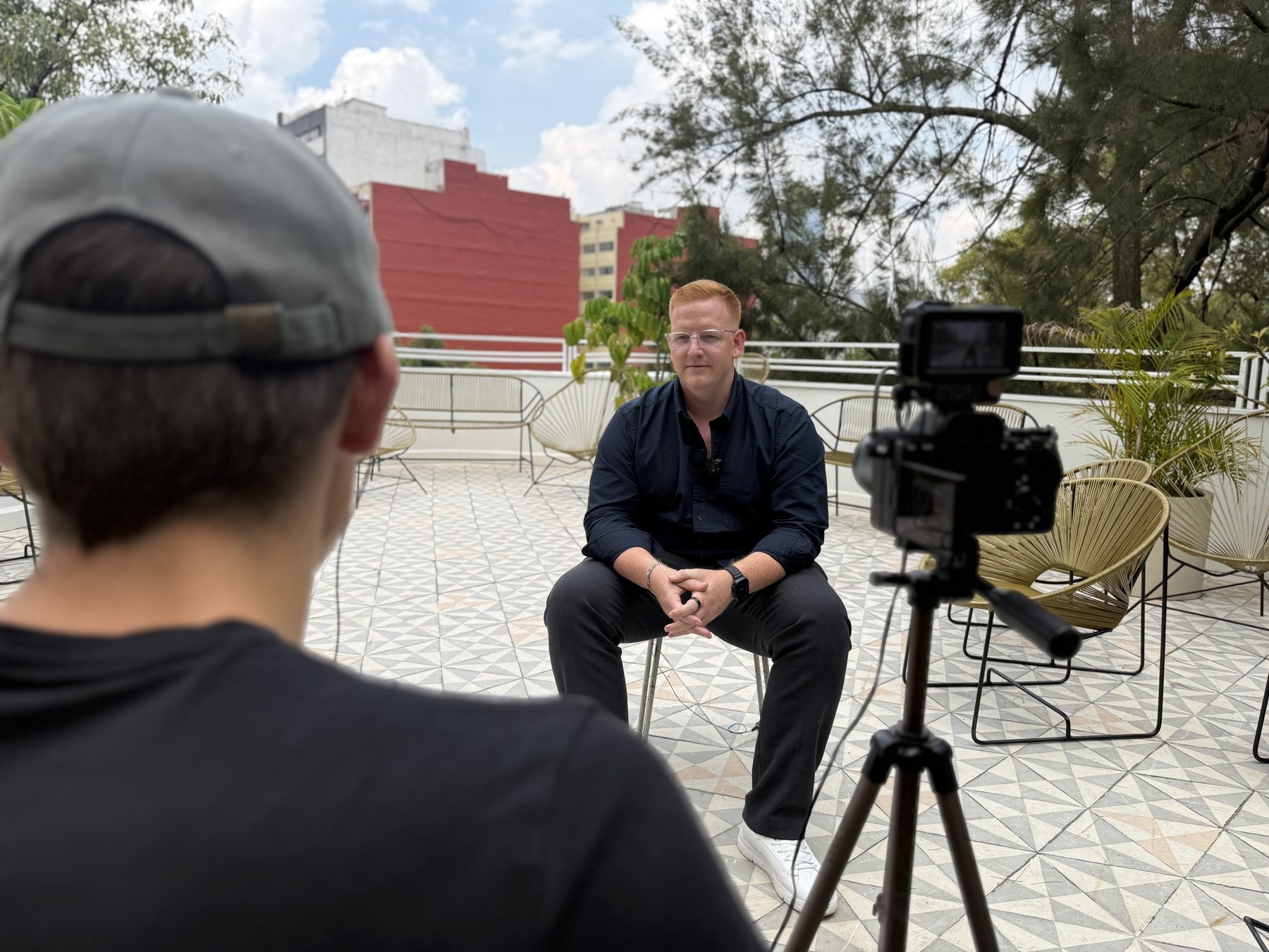 Jonathan Kolb im Interview beim Galileo-Dreh